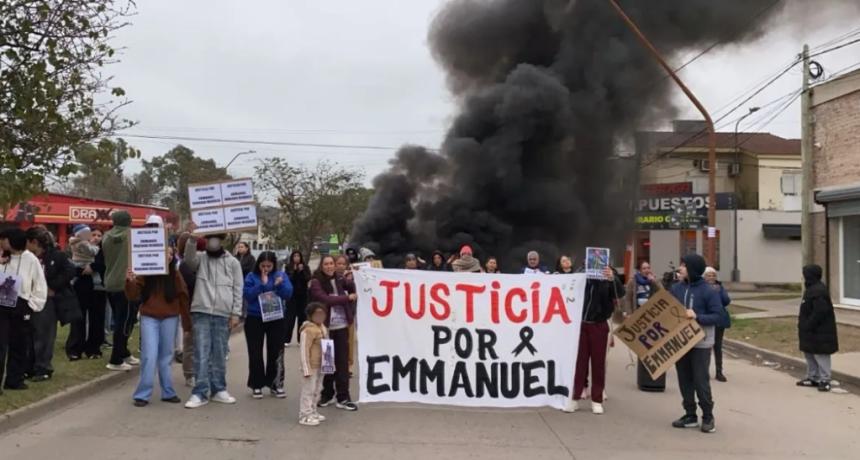 Crimen de Emmanuel Mendoza: a un mes del asesinato, familiares y amigos reclaman justicia