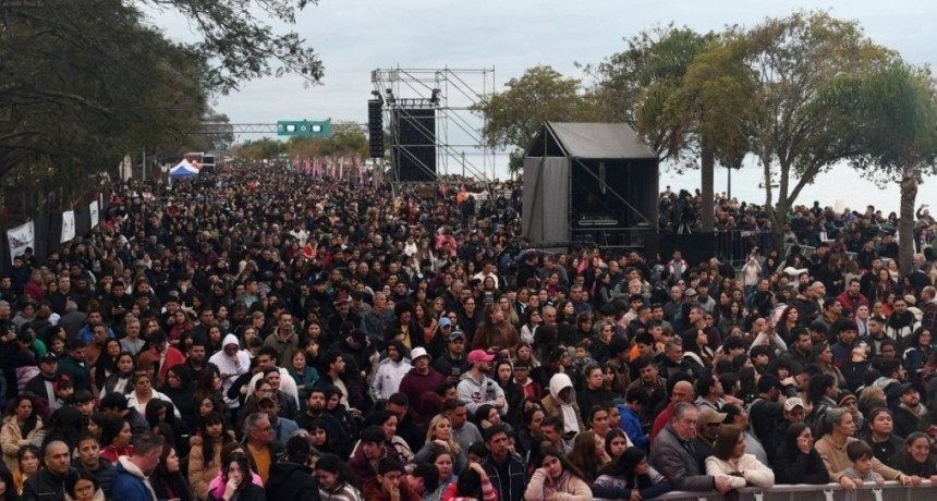 La ciudad de Santa Fe cerr&oacute; un fin de semana largo con m&aacute;s de 270 mil personas movilizadas