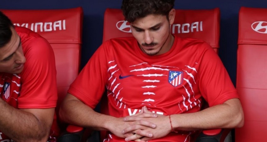 Los hinchas del Atl&eacute;tico de Madrid silbaron a Juli&aacute;n &Aacute;lvarez en el partido ante Villarreal