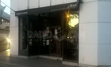 Robaron un local ubicado frente a la municipalidad