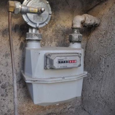 Vecinos denuncian robos de reguladores y medidores de gas