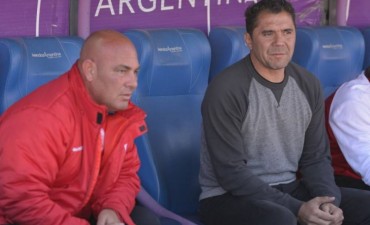 Empate en el debut del Bichi Fuertes como entrenador de Hurac&aacute;n Las Heras