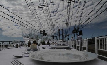 Almuerzo en el Puente Colgante a beneficio del hospital Alassia