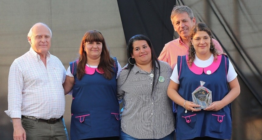Lifschitz particip&oacute; del 108&deg; aniversario del barrio Alto Verde