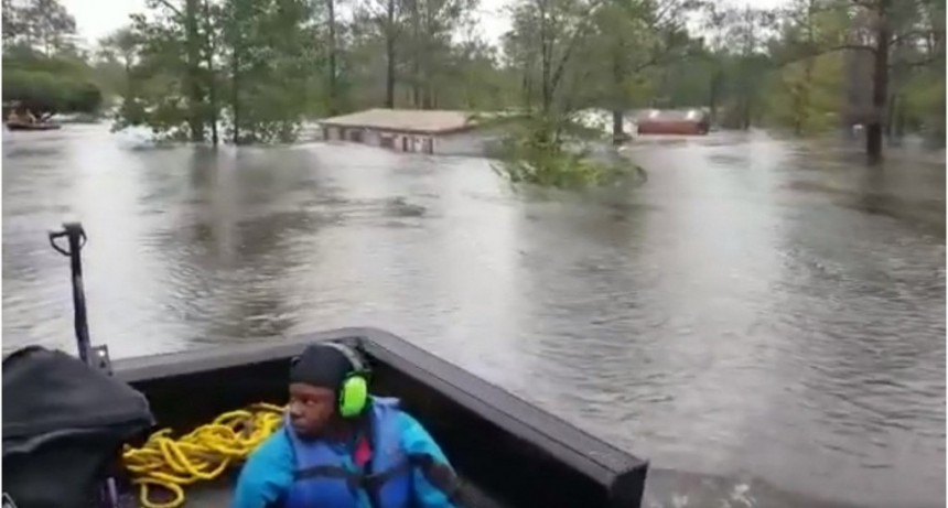 Florence arrasó la costa este de los Estados Unidos y dejó 13 muertos