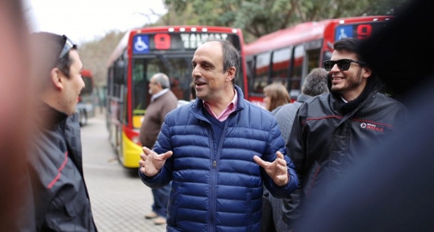 La L&iacute;nea 3 se suma a la renovaci&oacute;n de los colectivos urbanos