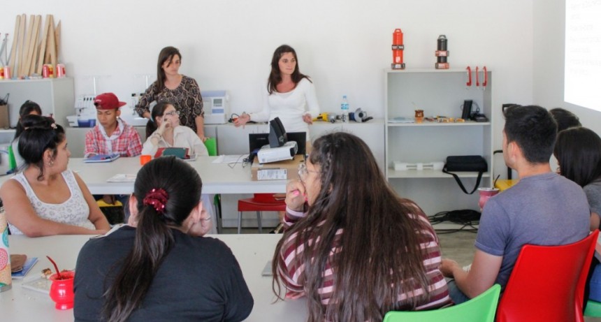 En las Escuelas de Trabajo se concientiza sobre la trata de personas