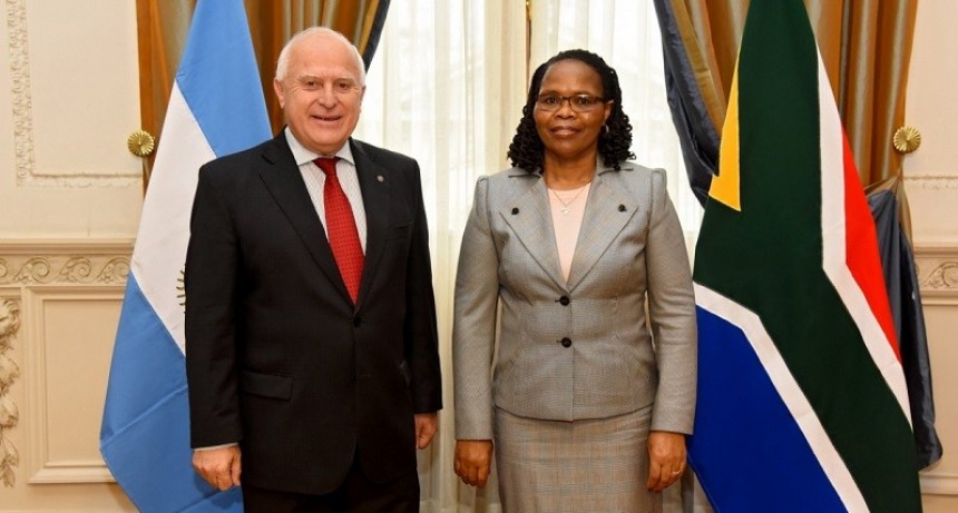 Lifschitz se reuni&oacute; con la embajadora de la Rep&uacute;blica de Sud&aacute;frica