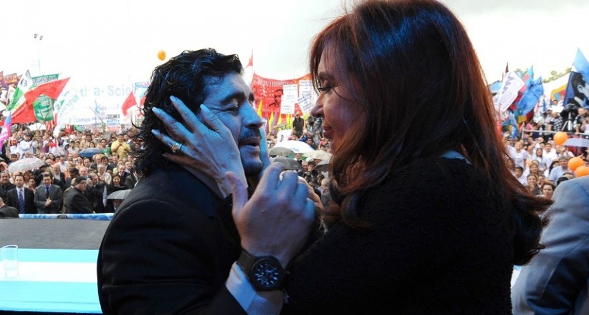 Diego Maradona: &ldquo;Ir&iacute;a a una f&oacute;rmula con Cristina Kirchner"
