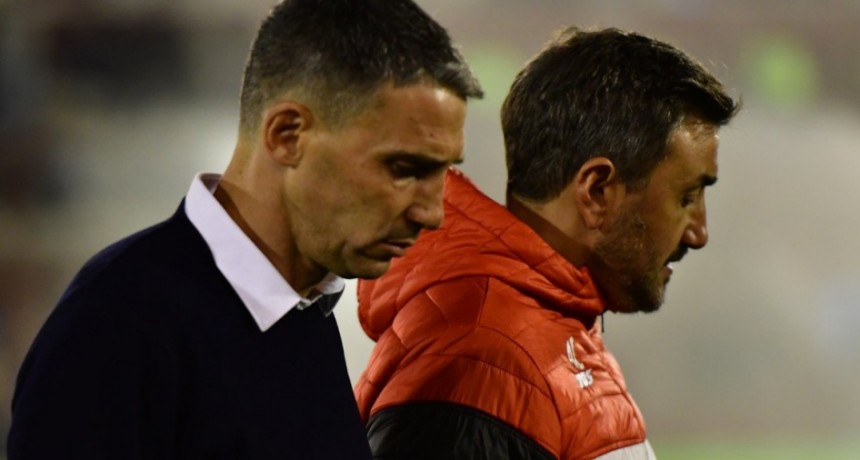 Vojvoda dej&oacute; de ser el entrenador de Hurac&aacute;n