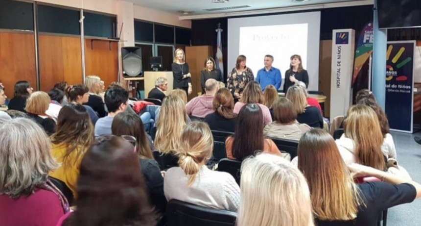 Se realiz&oacute; una jornada de buenas pr&aacute;cticas en el cuidado de infancias y adolescencias trans