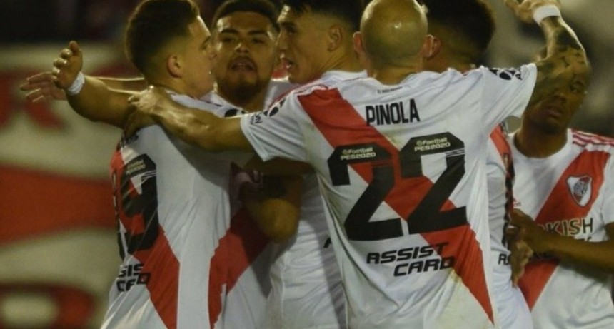 River derrot&oacute; a Godoy Cruz y avanz&oacute; a cuartos de final de la Copa Argentina