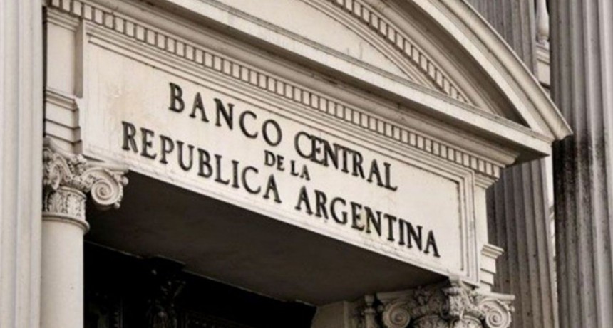 Bloquean 15.000 cuentas para la compra de d&oacute;lares
