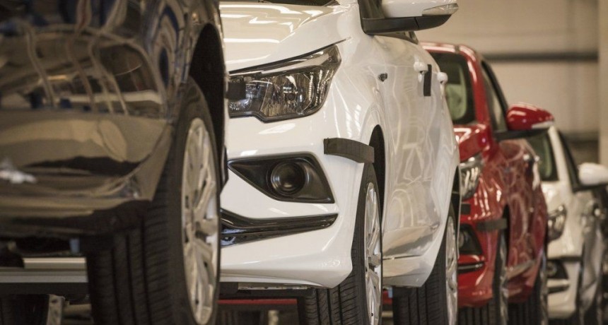 El Gobierno anunciar&aacute; est&iacute;mulos para la producci&oacute;n de autos, motos y bicicletas