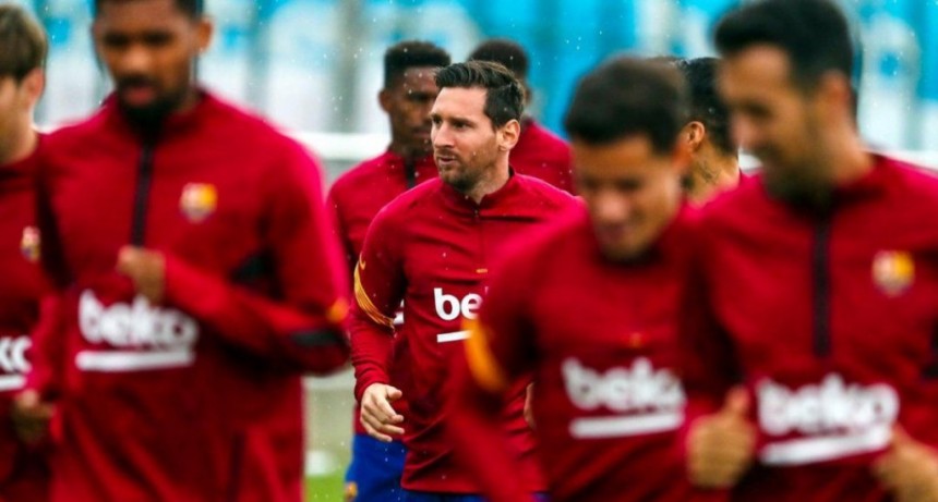Messi se entren&oacute; junto al resto del plantel