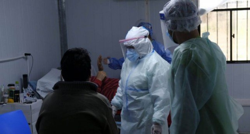 En Rosario ya son 300 los m&eacute;dicos que se contagiaron coronavirus