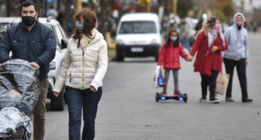 Se deber&aacute; completar un formulario para salidas sociales o laborales