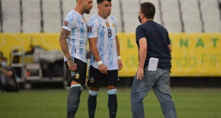 Papel&oacute;n Mundial: El partido de Argentina y Brasil qued&oacute; suspendido