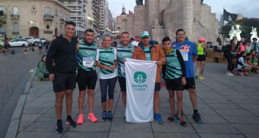 Integrantes del Club de Corredores Municipal participaron en la Marat&oacute;n de Rosario