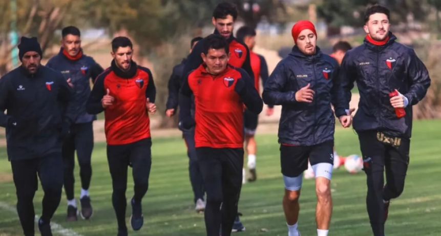 Col&oacute;n corrige antes de recibir a Boca: asoman tres cambios