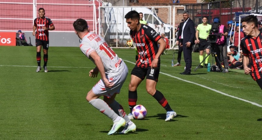 Patronato empat&oacute; con Uni&oacute;n por su arquero Altamirano