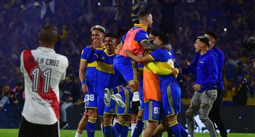 Boca esta feliz, le gan&oacute; a River y va por el campeonato