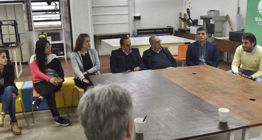 La Municipalidad present&oacute; su oferta de capacitaciones ante empresas tecnol&oacute;gicas