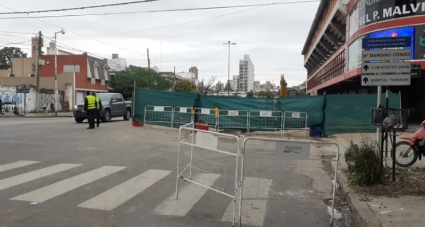 Prev&eacute;n que en unos 10 d&iacute;as se rehabilite el tr&aacute;nsito frente a la cancha de Uni&oacute;n