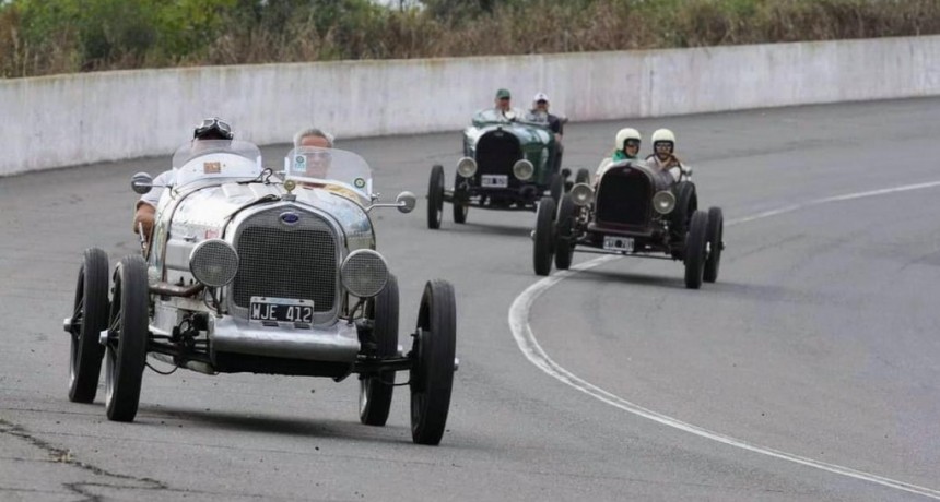 Gran Premio de Baquets, la fiesta de autos antiguos que unir&aacute; Santa Fe y C&oacute;rdoba