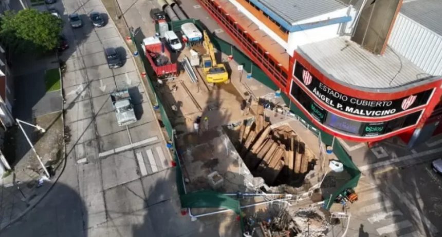 Socav&oacute;n: Se normaliz&oacute; el tr&aacute;nsito en la esquina de Uni&oacute;n
