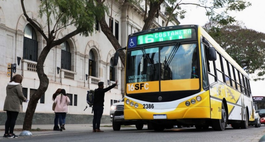 Aument&oacute; el boleto de colectivos urbanos y la tarifa plana qued&oacute; en $1.200
