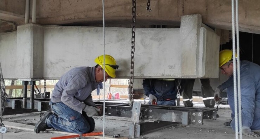 Avanza la reparaci&oacute;n del puente Carretero con la instalaci&oacute;n de m&eacute;nsulas, pero se retrasar&iacute;a la finalizaci&oacute;n del arreglo 