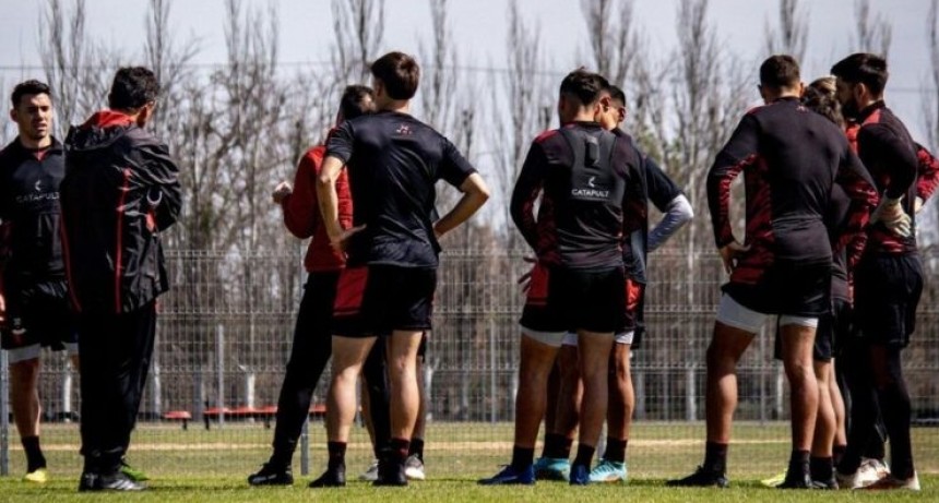 La primera decisi&oacute;n fuerte de Osella al frente de Col&oacute;n: reducir el plantel