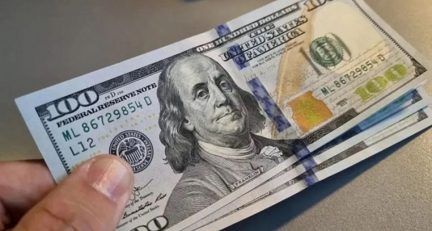 Impacto electoral: el d&oacute;lar oficial salt&oacute; $45 y cerr&oacute; por encima de los $1.400