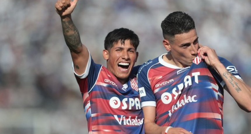 Unión ganó en La Plata y es cosa seria: quedó puntero de la zona