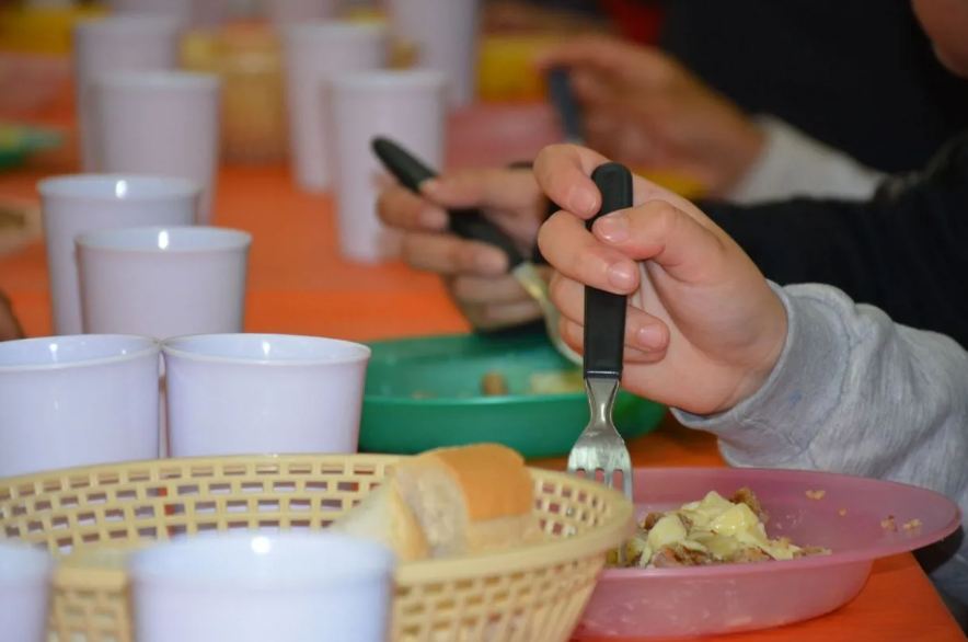 Radiograf&iacute;a de la crisis en Santa Fe: comedores desbordados y familias sin una comida diaria asegurada