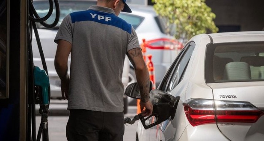 Los combustibles suben hasta un 5% y se rompe el acuerdo de precios