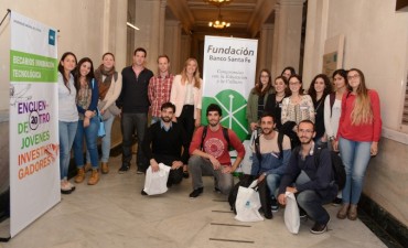 BECARIOS DE LA FUNDACI&Oacute;N BANCO SANTA FE EXPUSIERON SUS PROYECTOS EN ENCUENTRO DE J&Oacute;VENES INVESTIGADORES