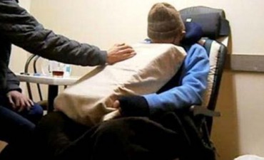 Video impactante: Enfermo terminal toma una p&oacute;cima y muere delante de su familia