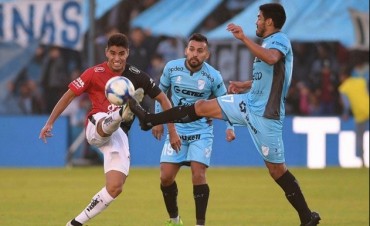 Col&oacute;n comienza la semana con la mente puesta en Temperley
