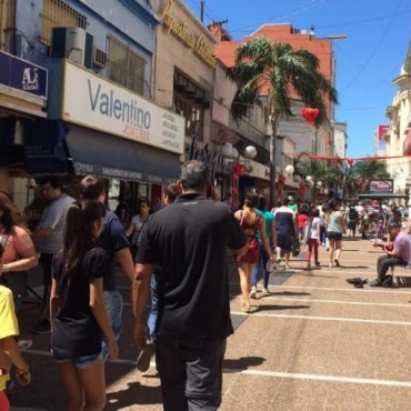 Un 40% de los comercios aumentaron sus ventas en la ciudad