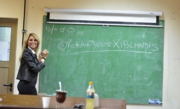 &iquest;Qu&eacute; fue a hacer Vicky Xipolitakis a la UBA?