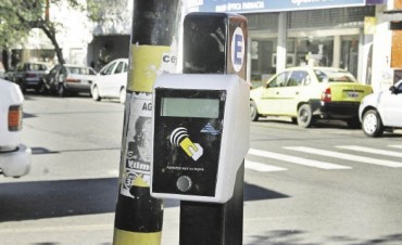 Propusieron que se pueda cargar la tarjeta del estacionamiento desde el celular