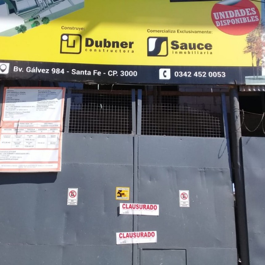 Por obstrucci&oacute;n de desag&uuml;es, el Municipio clausur&oacute; una obra en Hip&oacute;lito Yrigoyen 3200