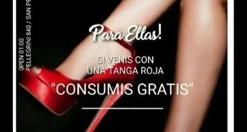 Ofrec&iacute;an tragos gratis en un boliche a mujeres que asistan con tanga roja