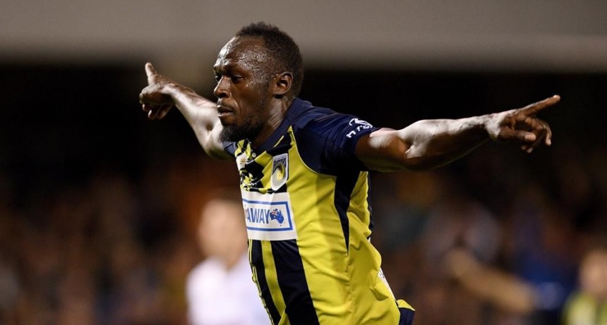 Usain Bolt marc&oacute; sus primeros dos goles como futbolista