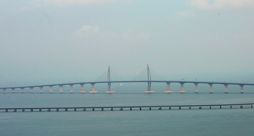 Las impactantes fotos del puente mar&iacute;timo m&aacute;s largo del mundo inaugurado en China