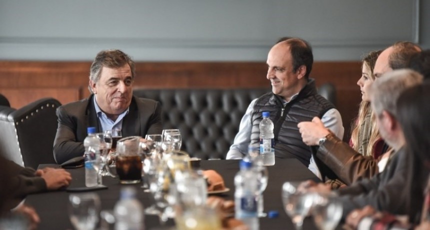 Mario Negri y Jos&eacute; Corral visitaron la Escuela de Trabajo y el Jard&iacute;n de Barranquitas
