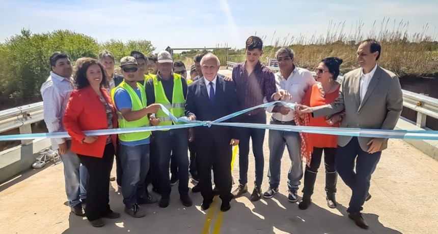 Lifschitz inaugur&oacute; un renovado puente sobre el arroyo Ca&ntilde;ada de G&oacute;mez