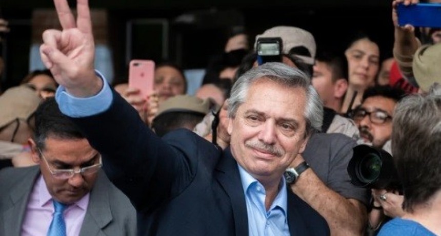 Alberto Fern&aacute;ndez, presidente electo en primera vuelta